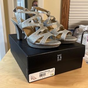 Naturalizer - Dianna - Silver Glitter - Size 9